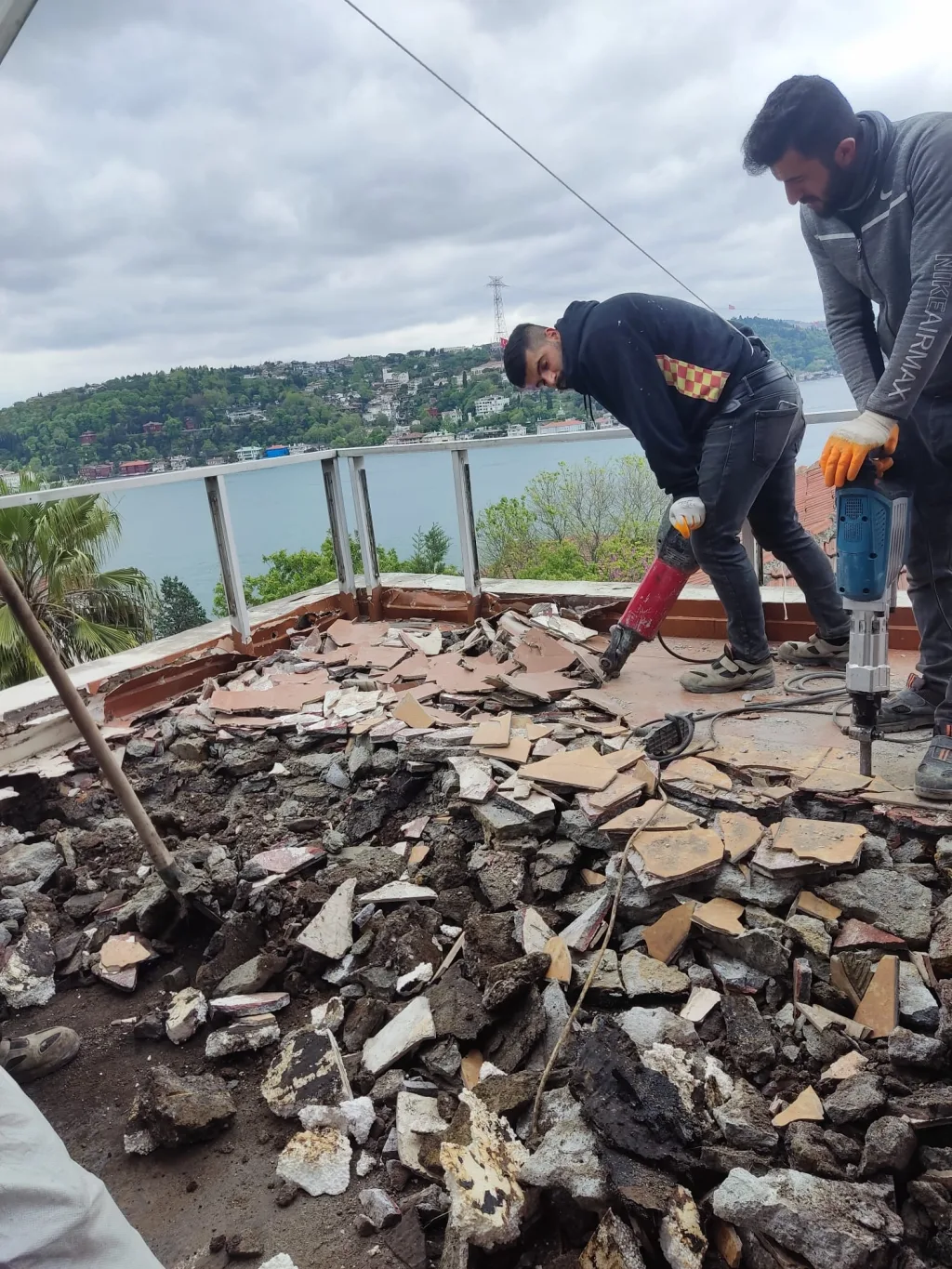 Sap Betonu Kirma